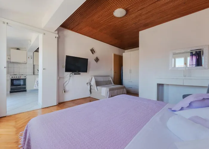 Perica And Perica With Separate Entrance