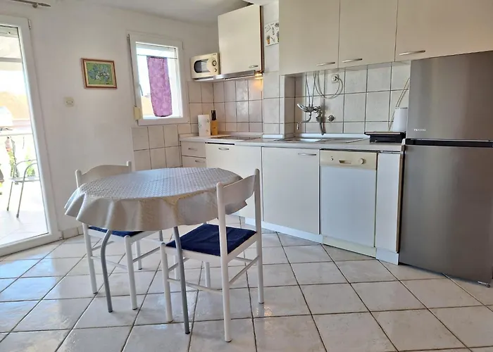 Perica And Perica With Separate Entrance *