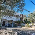 Perica And Perica With Separate Entrance * Zadar