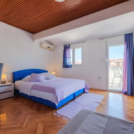 Perica And Perica With Separate Entrance Apartment Zadar