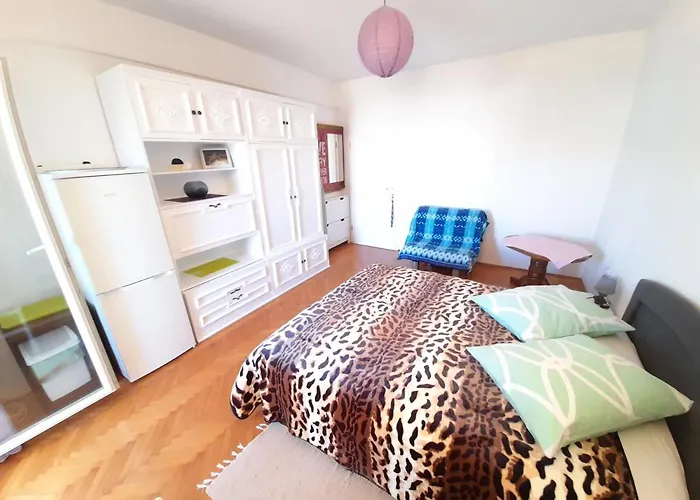 Perica And Perica With Separate Entrance Apartment *