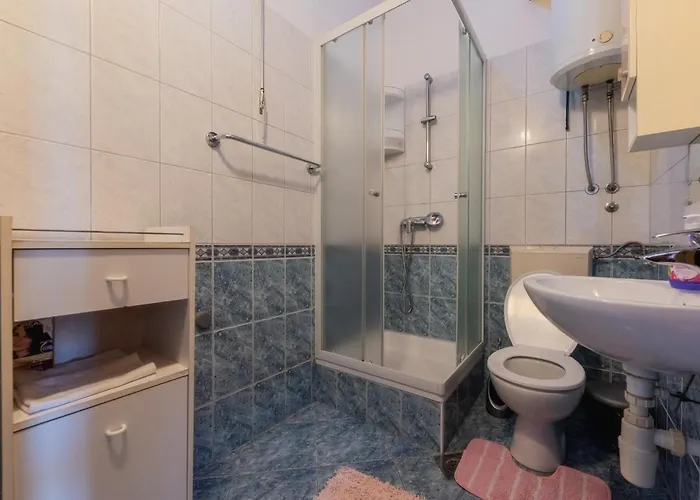 Apartment Perica And Perica With Separate Entrance Zadar