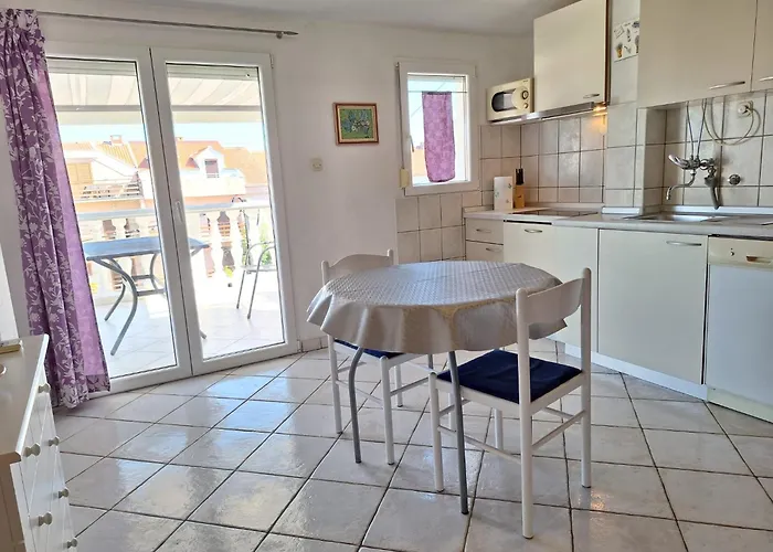 Apartment Perica And Perica With Separate Entrance Zadar